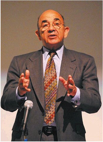 一场美式“司法作秀”的主审法官