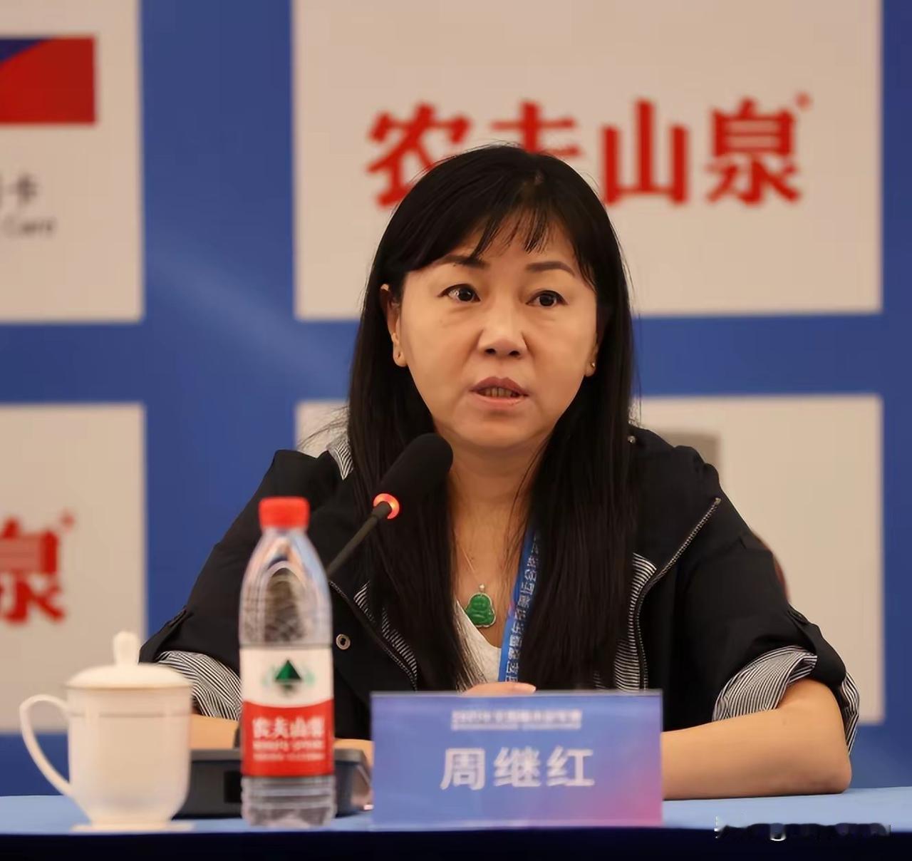 2. 人民日报专访郭晶晶仅一句话就让周继红口碑暴涨：周继红执掌中国跳水队二十多