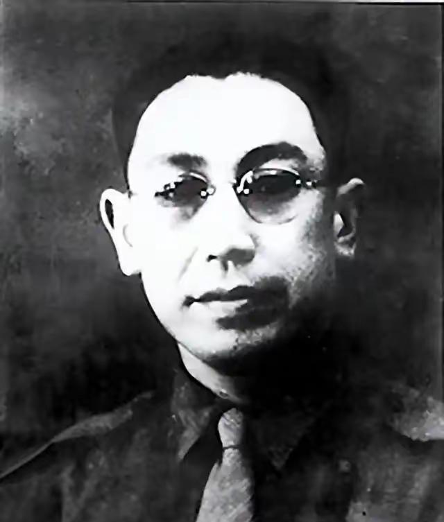 1949年12月，国民党中将郭汝瑰在四川宜宾通电起义。可就在起义成功、清查绝密档