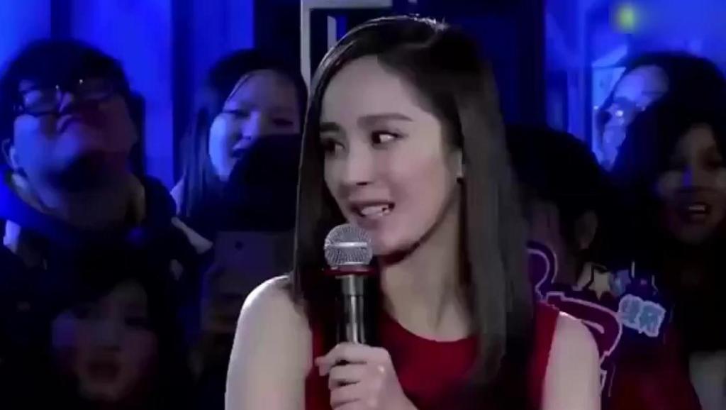 杨幂跳舞视频脱脚皮体验 PART 2 (09.21.2009