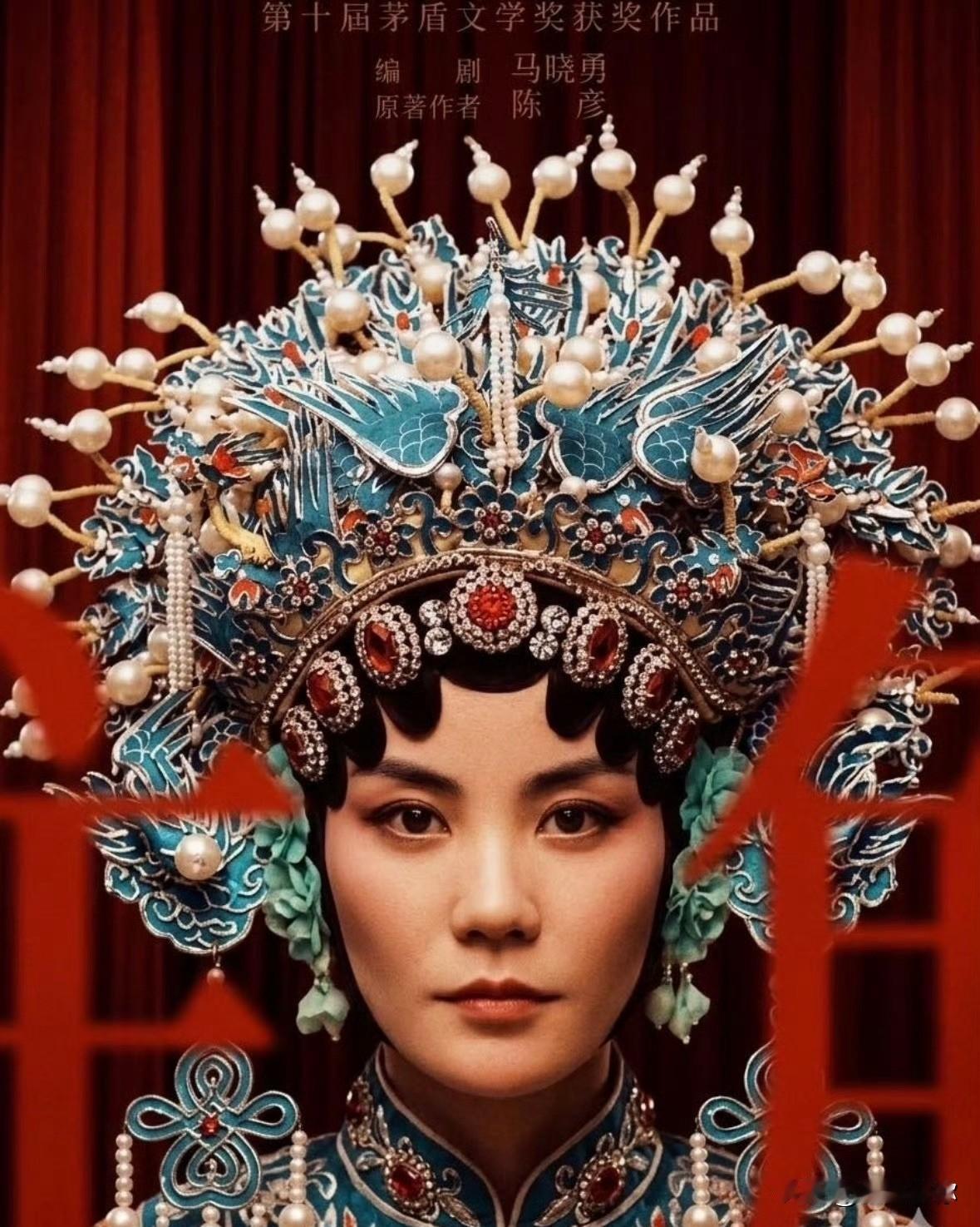 不得不说，王菲每年定时出来营业溜达，多半是为窦靖童铺路兜底。以她的江湖地位，随便