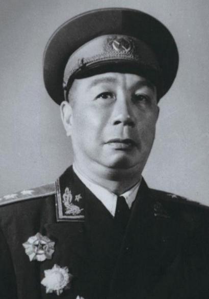 1981年，开国上将陈士榘要离婚，子女们知道后非但不阻拦，反而说：“离婚了也好，
