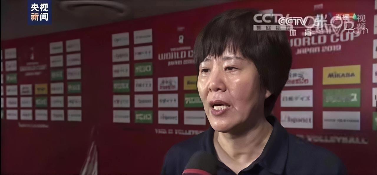 前中国女排教练郎平说：中国女排队员们拼到最后，精神面貌可嘉，吴梦洁，庄雨珊