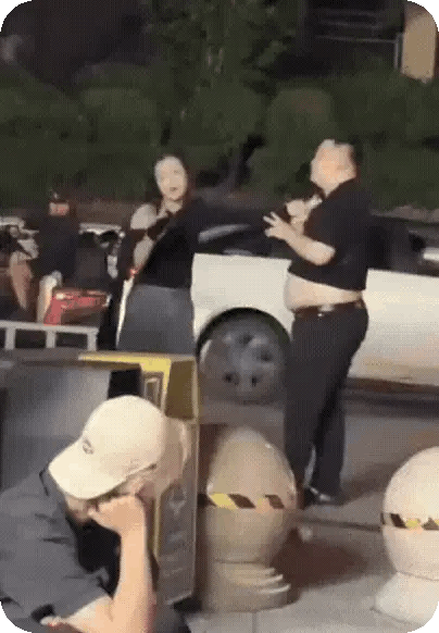 大哥这一下无影脚，黄飞鸿看到都要退避三舍。