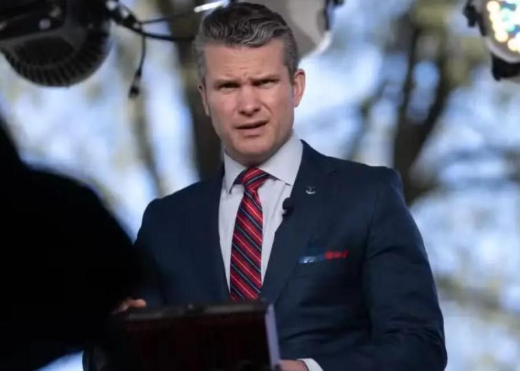 美国防长的一句话，让我深切感受到了什么叫做极致的恬不知耻！他说：我们不是想