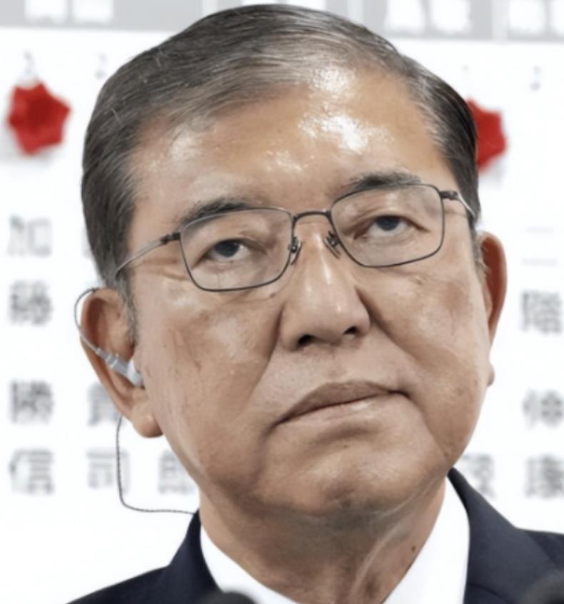允许国籍填“台湾”后，日本猛然发现：中国军机已飞到冲绳上空最近日本法务省搞了