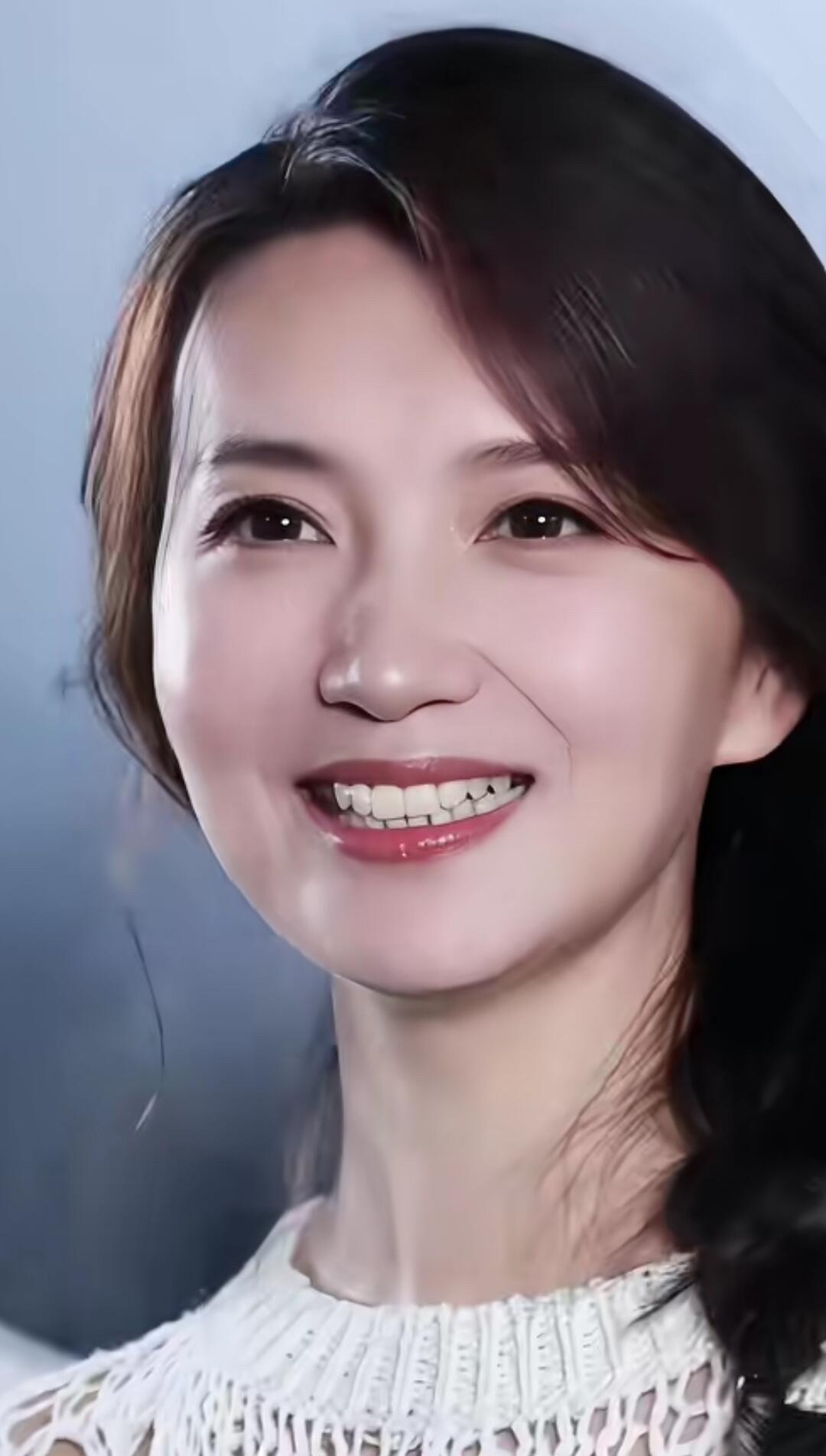 她推掉的片酬，够买下北京一套房。46岁的陈好在中戏地下室，带着学生排《雷雨》。