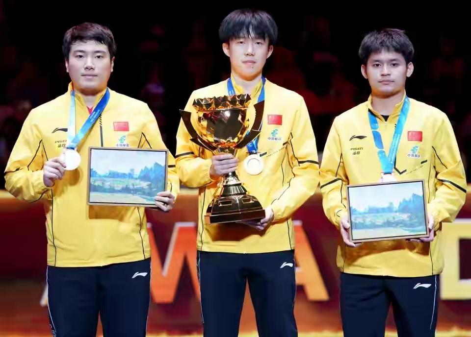 国乒这步棋走得稳！王楚钦、王曼昱凭上届冠军直通亚洲杯，是规则对他们实力的认证！这