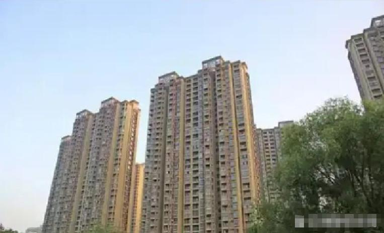 2000年，北京，女子出资5.8万给爸爸置了套房，父亲特别动容，专门写下字据，等