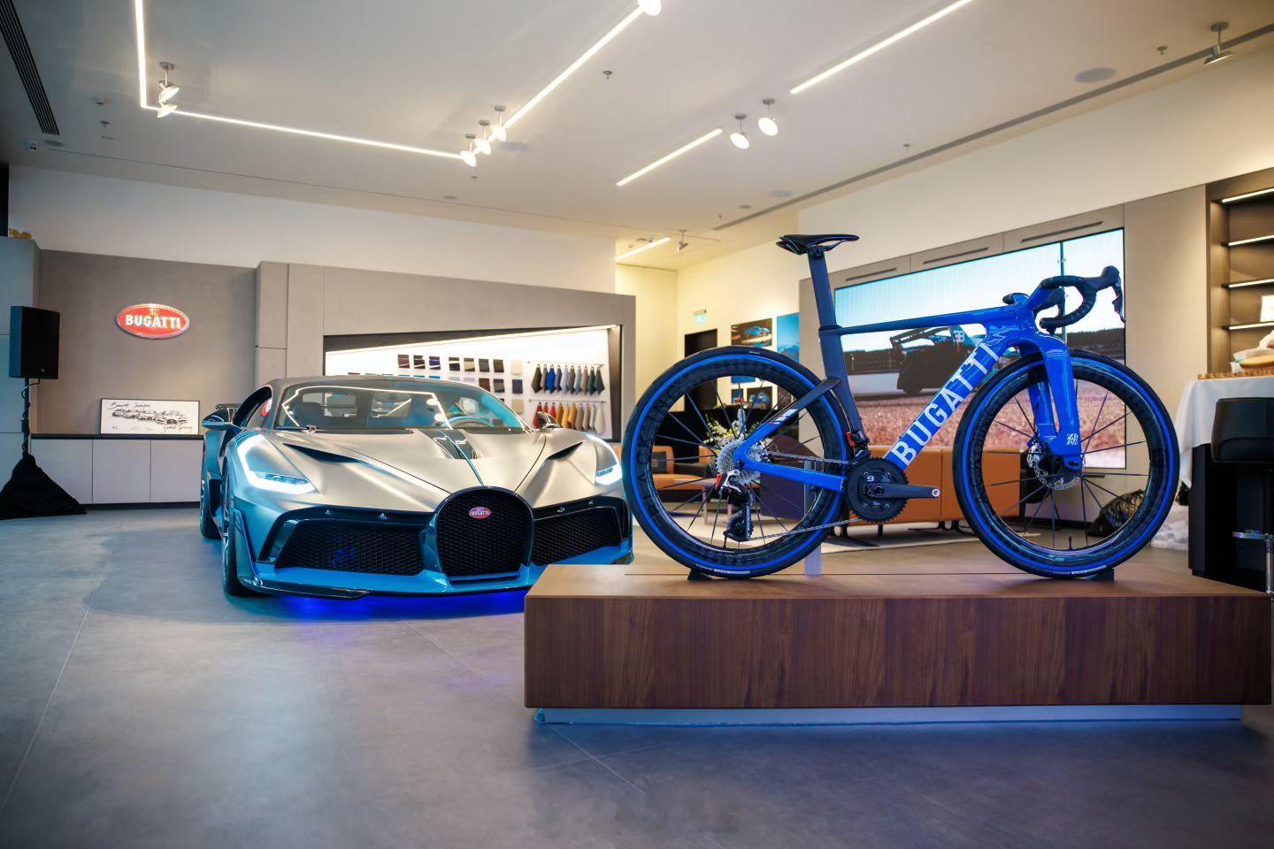 布加迪自行车见过吗？全球仅限量发行250辆。BUGATTIFACTORONE