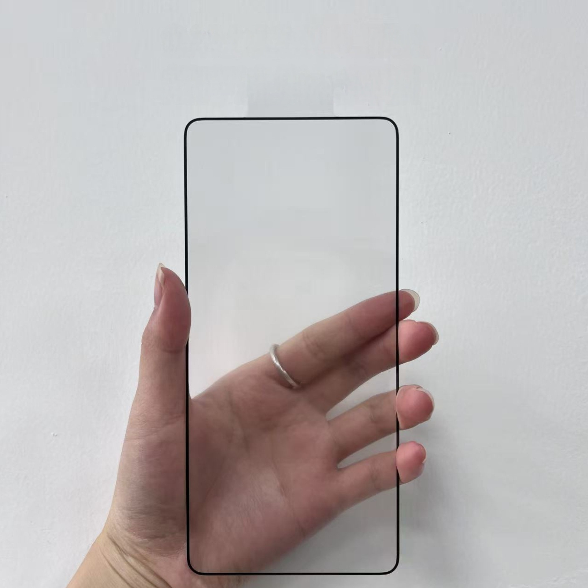 三星GalaxyS26Ultra保护膜解释这块屏幕的R角和真实尺寸，拿在手里