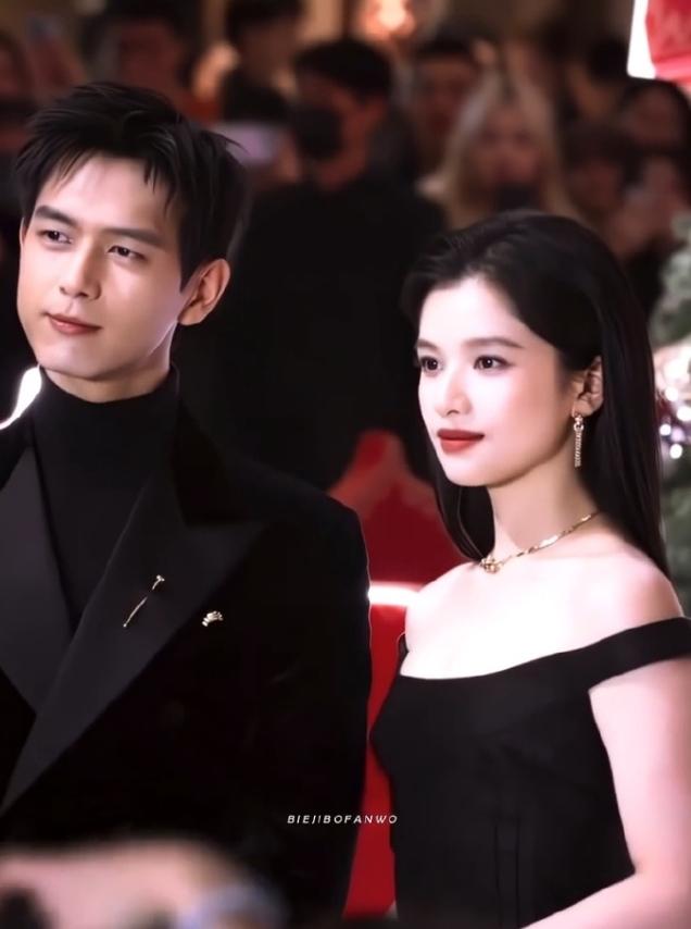 李现张婧仪现偶《雾里青》即将开机！《难哄》代言，《你好旧时光》编剧，作为一部现