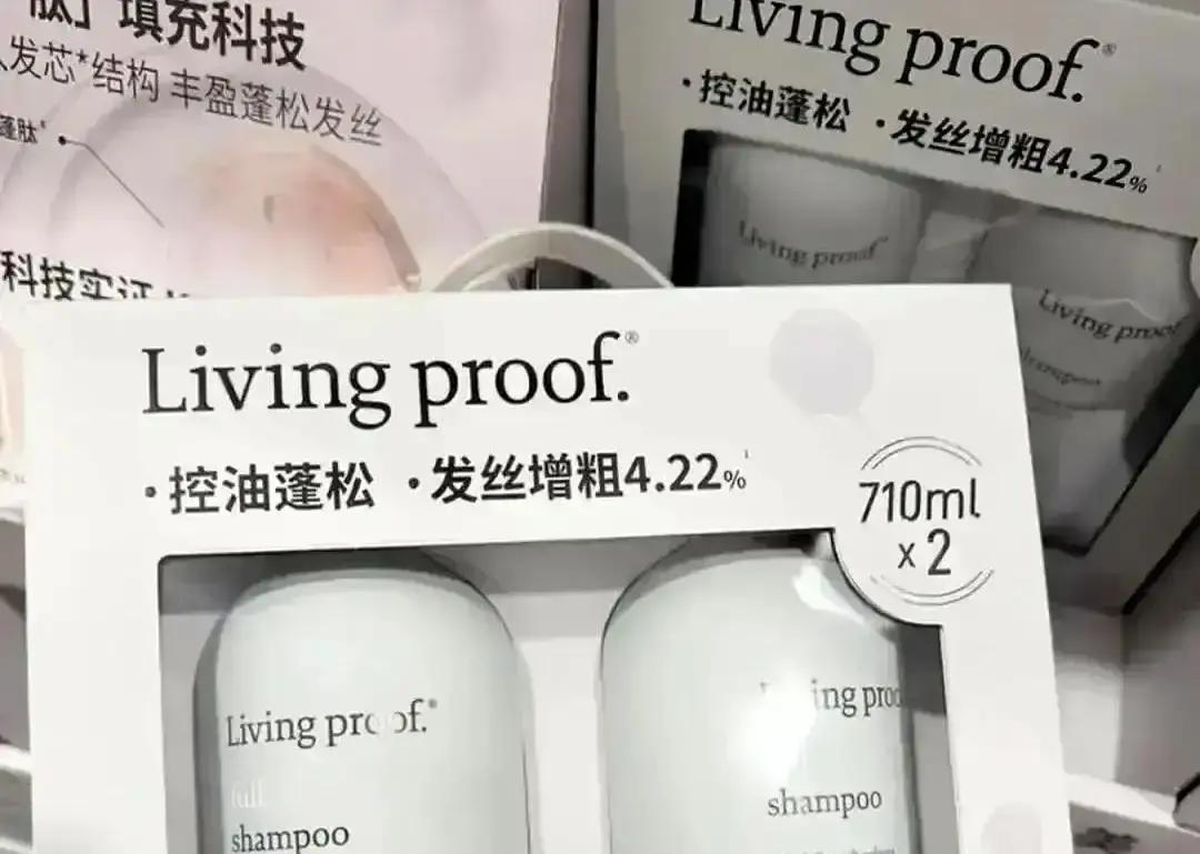 山姆悄悄上架79元4升氨基酸洗发水，我昨天去补货直接扑空。货架上蓝白大桶只剩