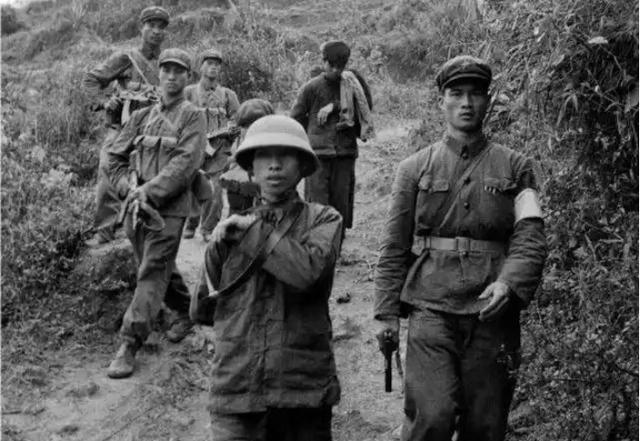 79年那场战役被我们打败后，越南人一直都不服气。他们竟然天真的以为之所以会败，只