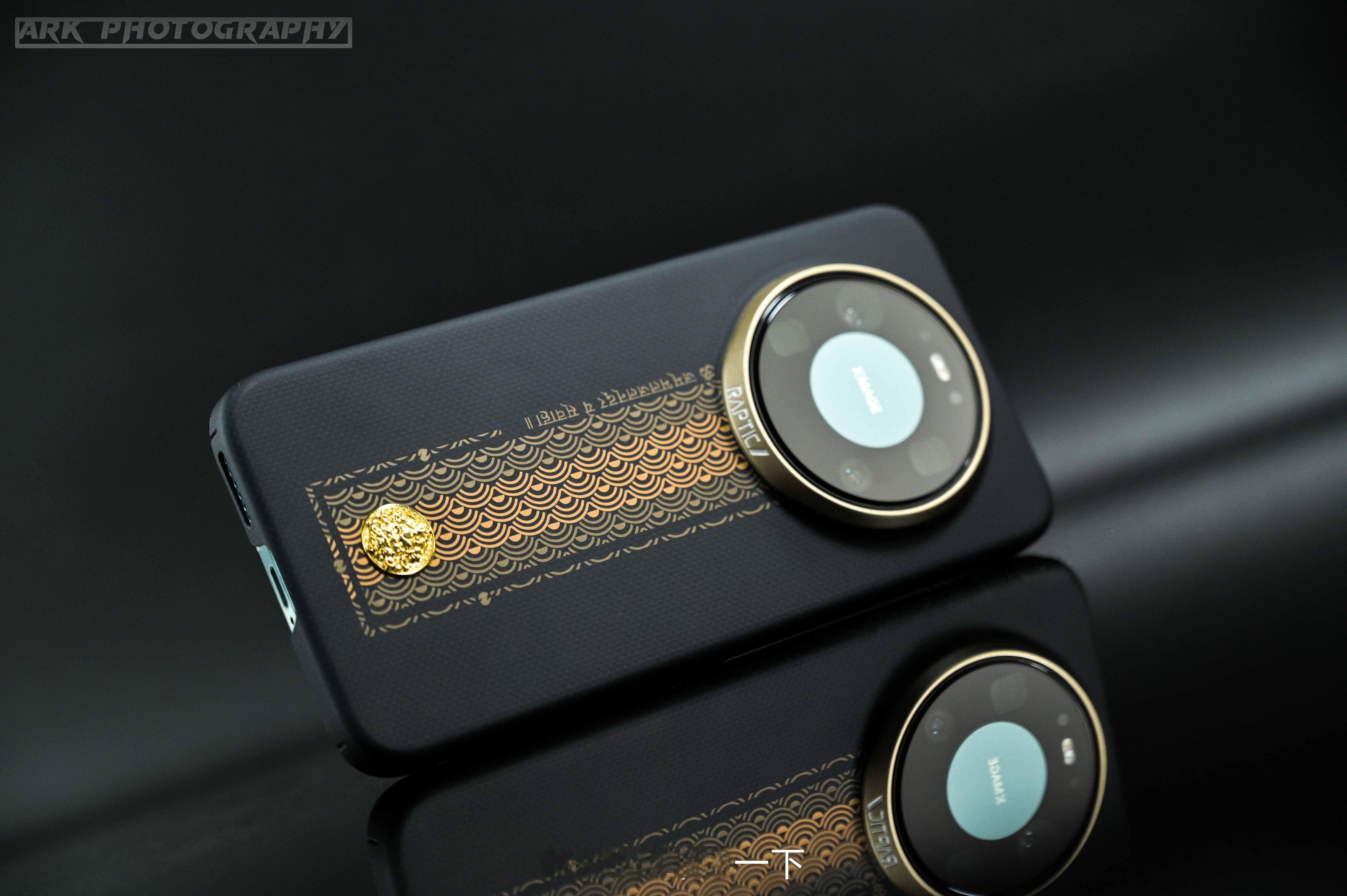 早鸭！今天早上秀三款为华为Mate80ProMax设计的手机壳，依然这么精致