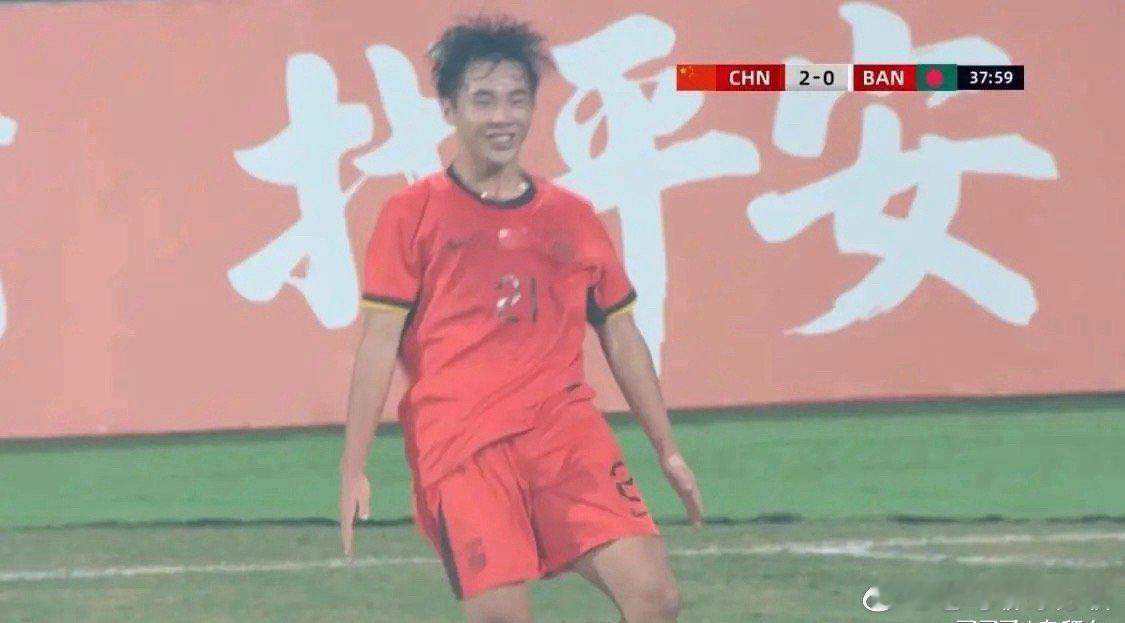 帅惟浩生死战双响破门！5场狂轰8球，断球过人一条龙惊艳全场