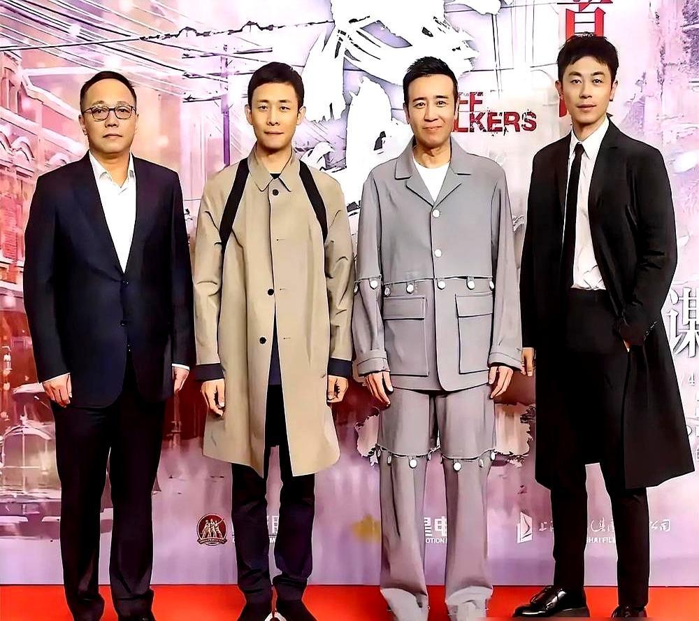 54岁于和伟和朱亚文同台，直接把前浪活成了模板。2025年央视电视剧年度盛