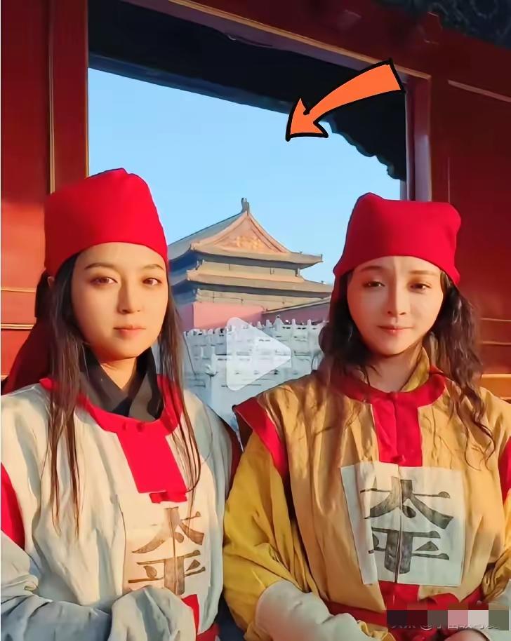 现在的年轻人搞“文化整顿”，脑洞真的开到飞起！以前逛故宫，满眼都是拿捏着姿态的“