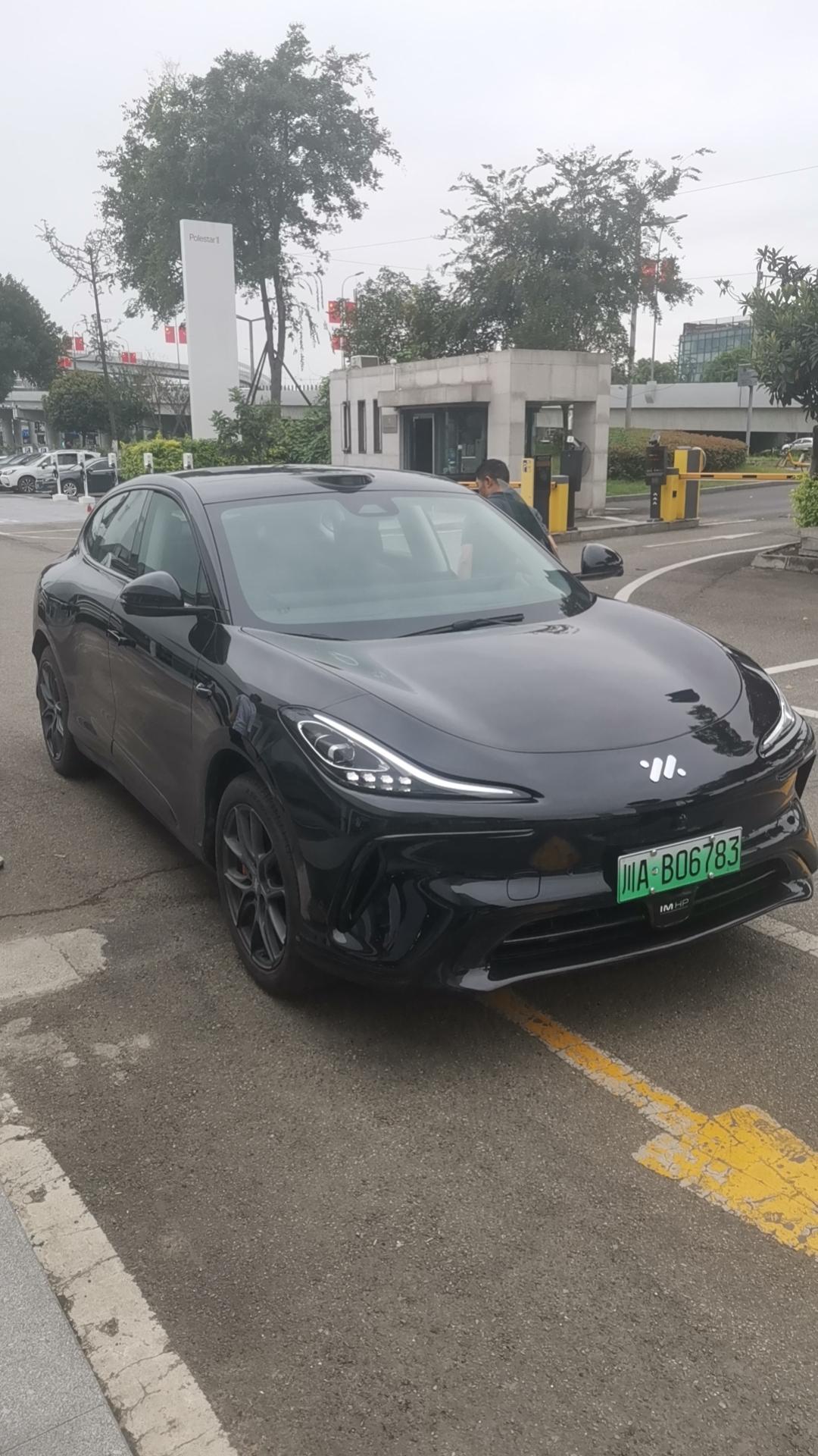 试驾了ls6，挺不错的。