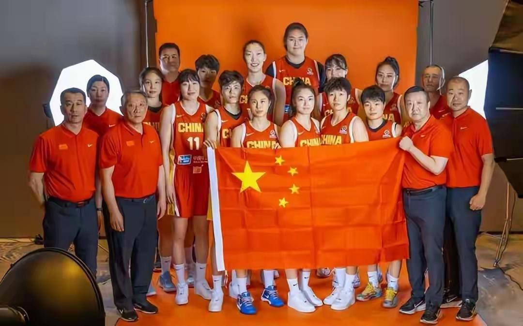 FIBA女篮武汉世预赛在即，随着刘禹彤，李星诺的离开，中国女篮已确定了参赛阵