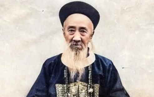 1873年，张之洞路过泸州城，不觉酒瘾发作，便派随从去买酒。可是随从一去不回，张