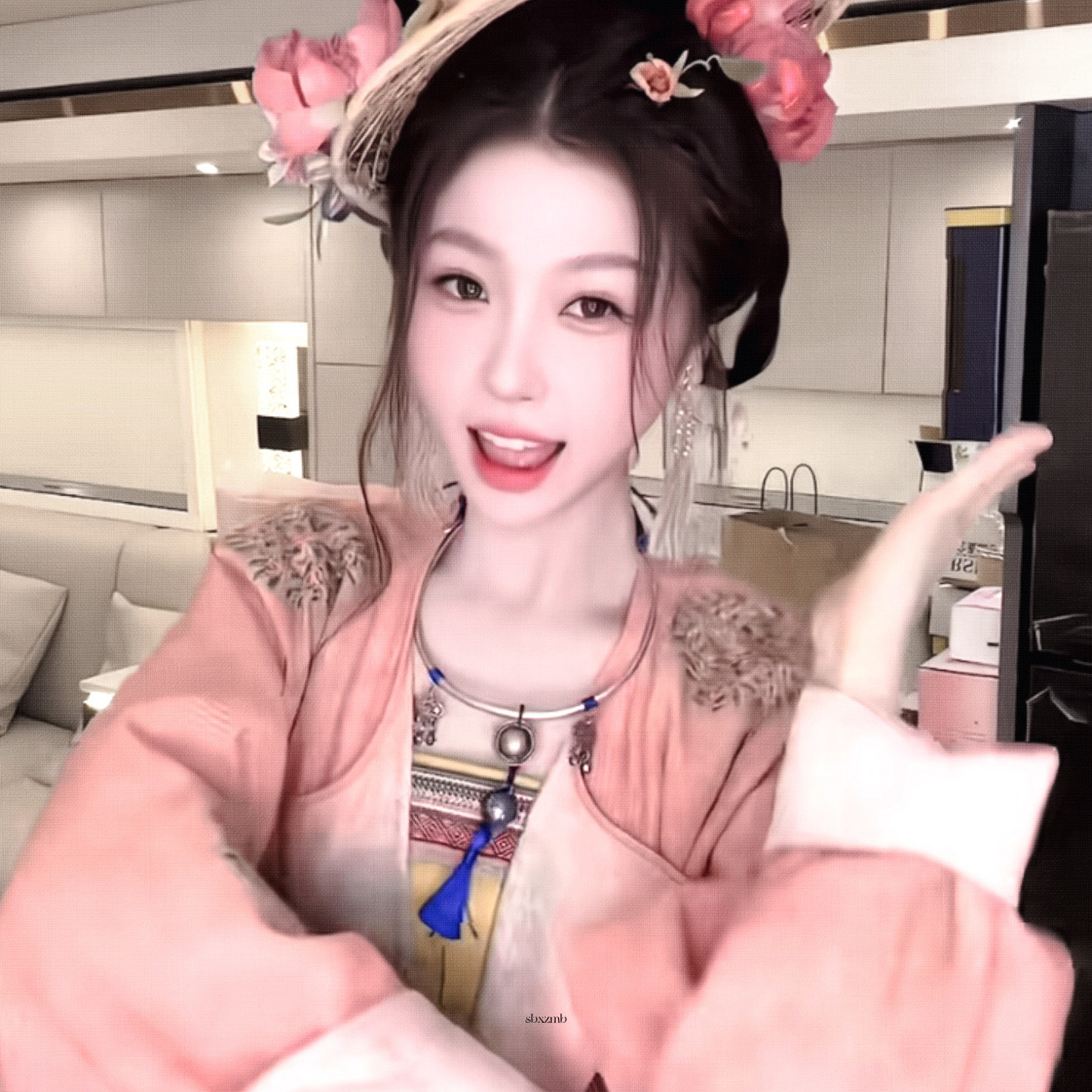 虞书欣中华小武娘萌宝宝！​​​