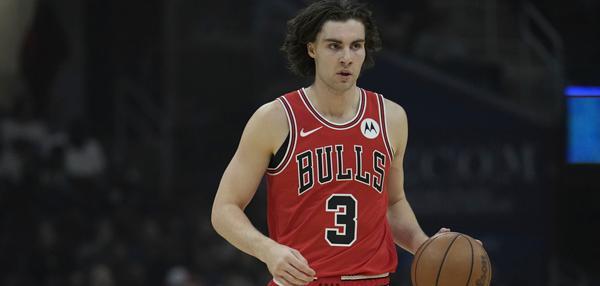 据ESPN记者贾马尔·科利尔报道，乔什·吉迪与芝加哥公牛队预计将达成一份新合同。