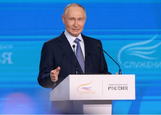 这次绝对不能认同俄罗斯，承认了台湾回来可能就更难了！2月5号有个知情的西方人士透