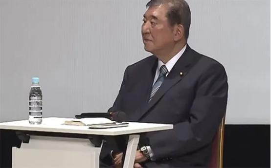 连续六个月，从中国进口，零。高市早苗的扩军梦还没开始，原材料先断了。石破茂这个时