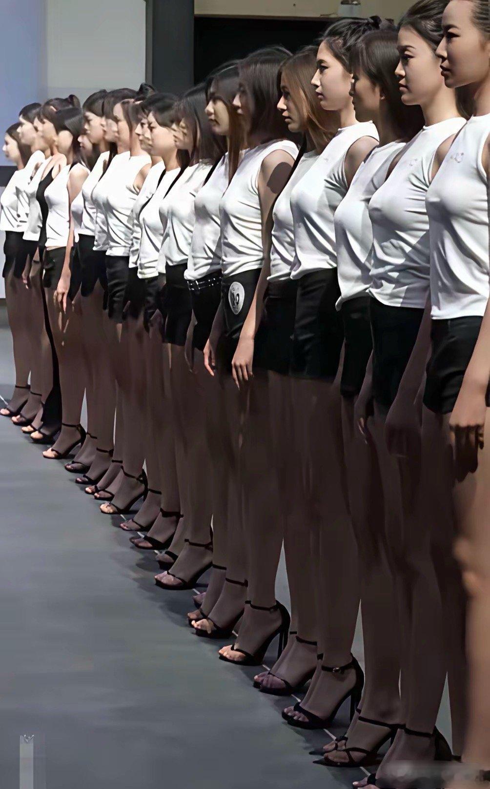 模特行业属于吃青春饭吗？看看她们一个青春靓丽，身材和长相天生高人一等，一般都能找