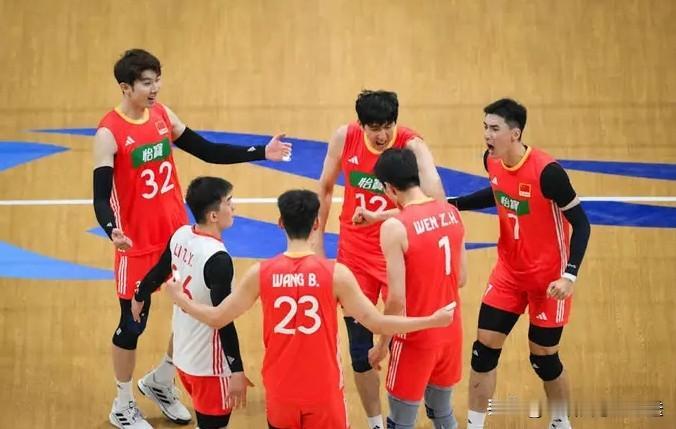 男排世锦赛，16强产生10席，他们是[玫瑰]1，🇵🇱波兰男排（世界排名第