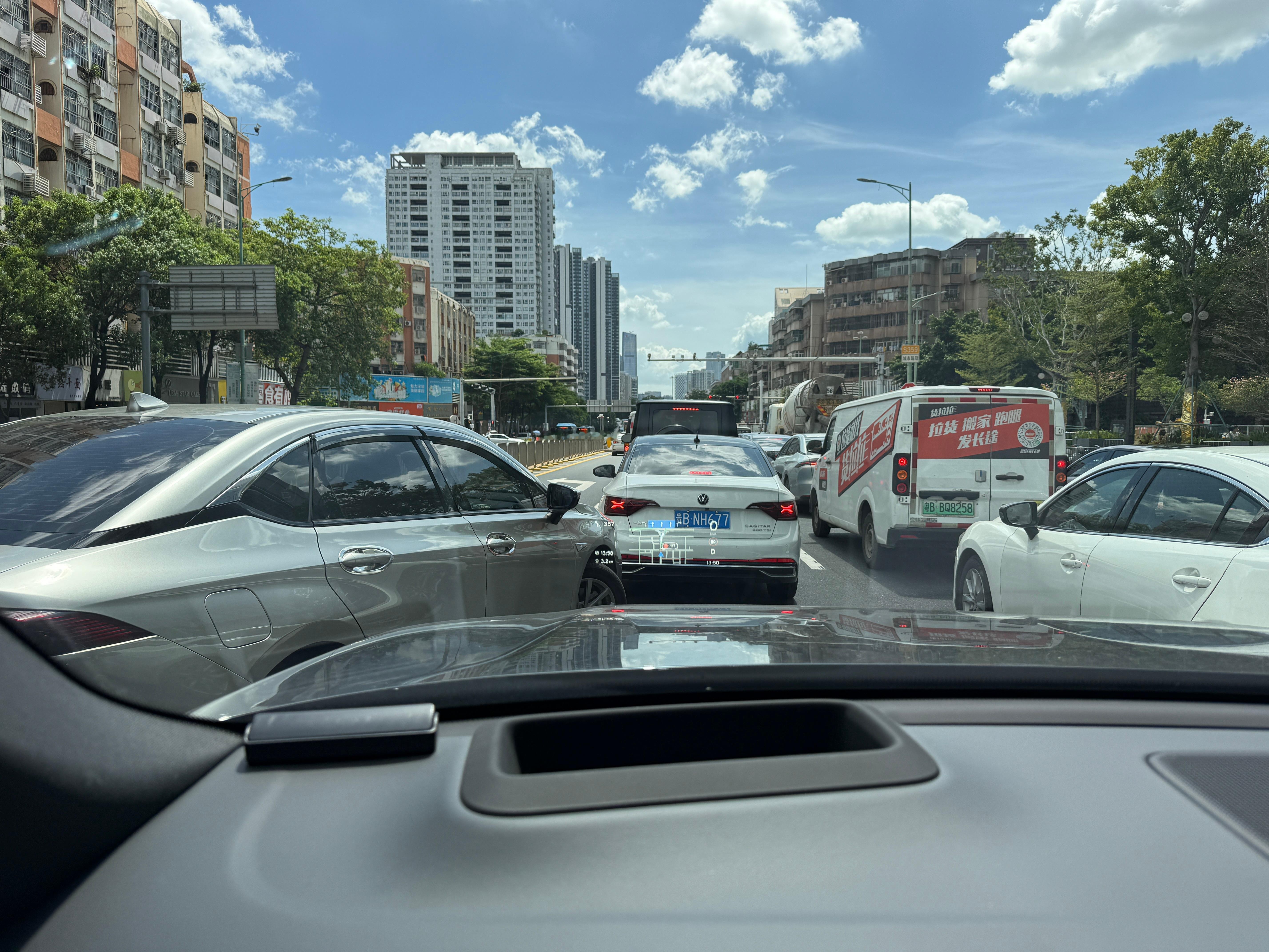 像这种情况你们会让不？​​​