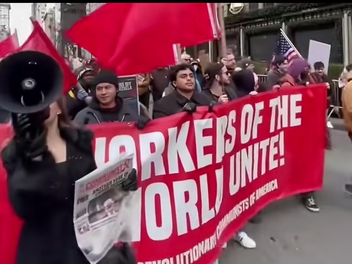 游行困局：美国底层的血性，为何困在“无效反抗”里？当游行成为美国底层民众反