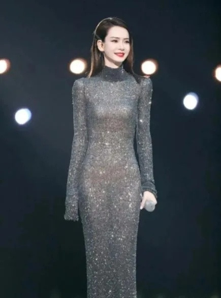这是哪位女明星，可以封神了吧？