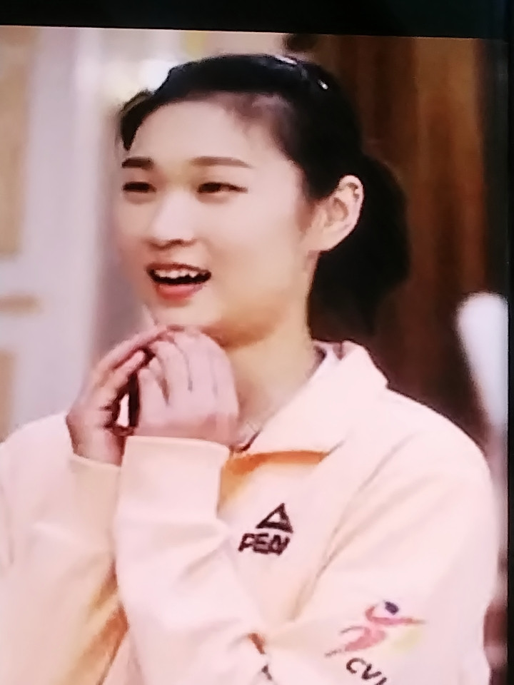 亚运会女排四强里，哪几位女排姑娘最漂亮？中国女排的王梦洁、王奥芊、陈厚羽、郭中楠是绝对的大美女。日本