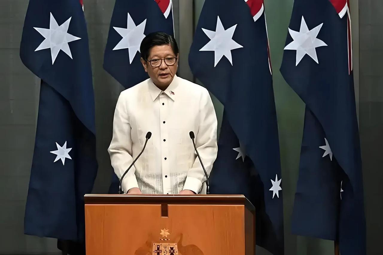 为了制衡中国马科斯又开始整活了放话出来说，任东盟轮值主席国期间将推动《南海行