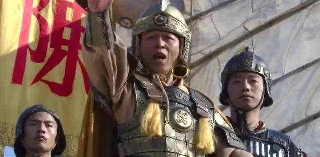 今日话题：陈友谅若是放在三国会是什么样的水平？？？网友甲：你给三国那帮皇帝一