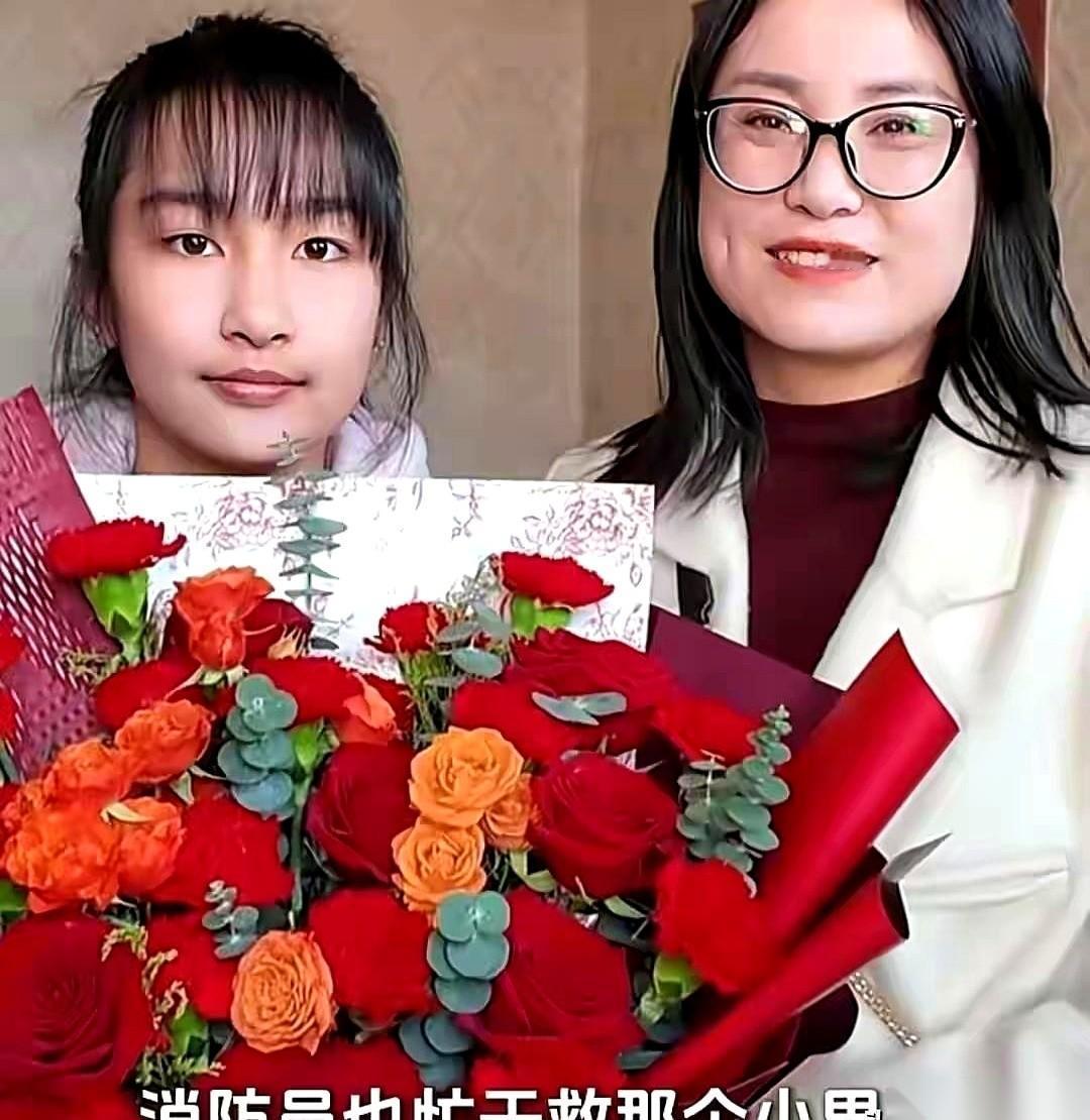 真不敢想，零下十几度的天，一个13岁的孩子，就那么跳下去了。我的天。那一刻他