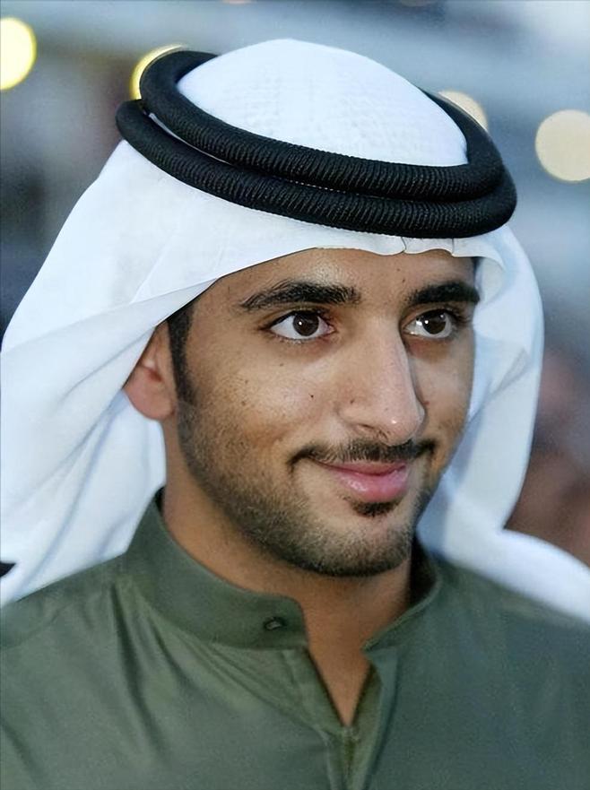 🌞死因也太羞耻了！迪拜王子拉希德每天过着奢侈的生活，跑车别墅一应俱全，最令