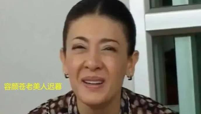 难怪提帮功会喜欢诗妮娜，还有人说西拉米好看吗？都是滤镜和美颜在作祟呀。再美也逃不
