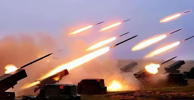 中国宣称“我们不开第一枪”，而日本，却热衷于偷袭。偷袭，肯定是偷偷摸摸的突然开第