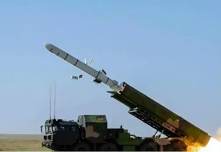 如果一枚东风41命中美军航母甲板，那航母会沉吗?说句实话吧，东风41还真没办法击