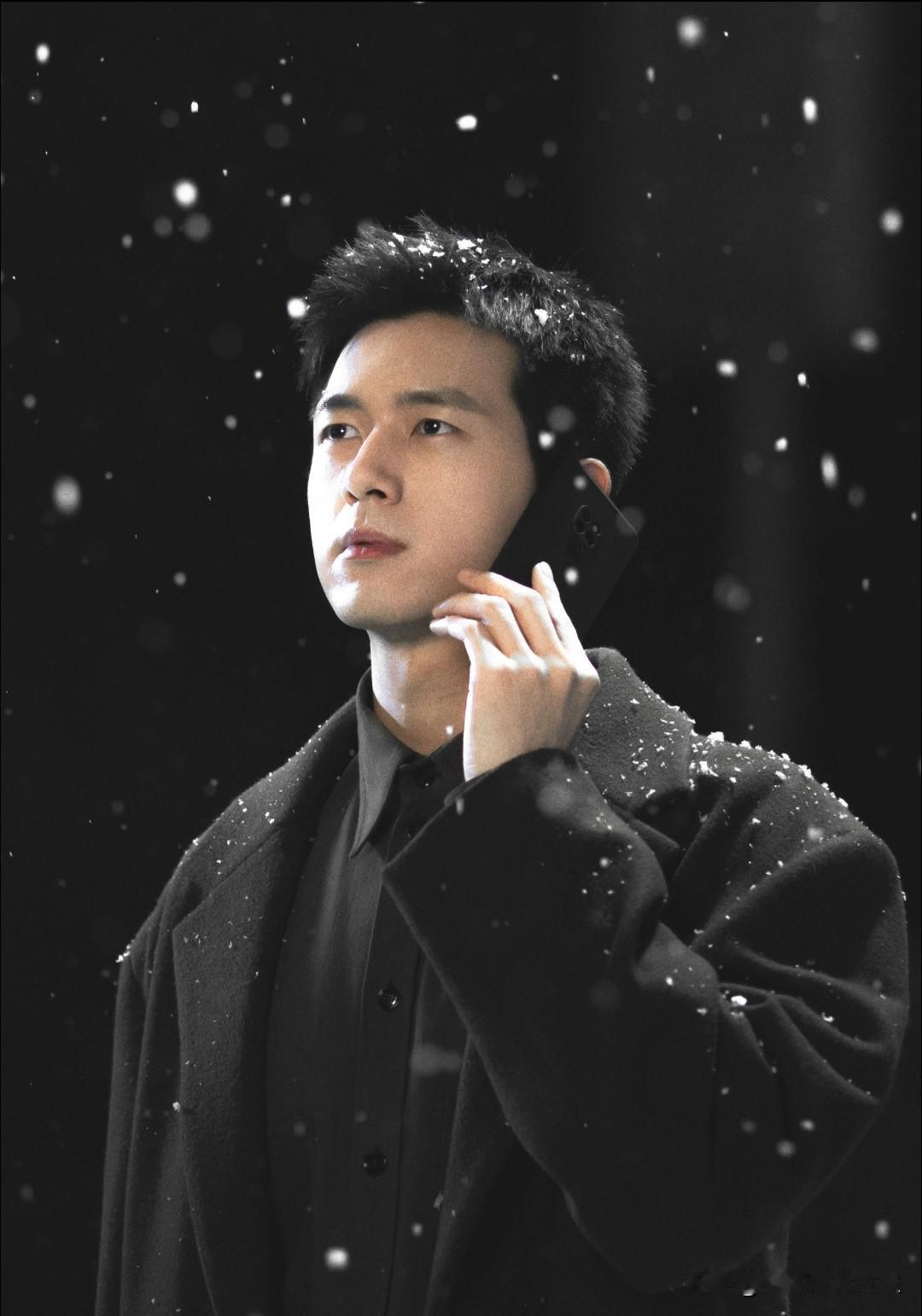 李现到底有没有女朋友，这可是粉丝们超关心的事儿。之前李现因《亲爱的，热爱的》火了