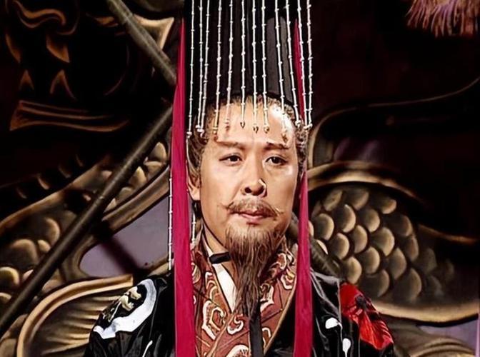 颠覆认知！蜀汉地位最高的人不是诸葛亮，而是他！正史铁证大概率我们都被《三国