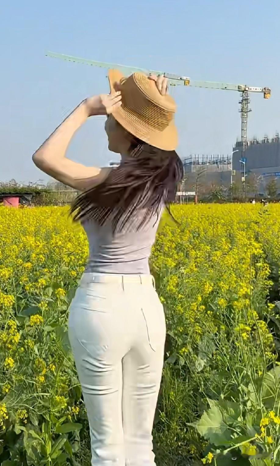 半生奔波过后才明白，生活很多烦恼，都来源于期待过高。对他人不要寄予太多奢望，不