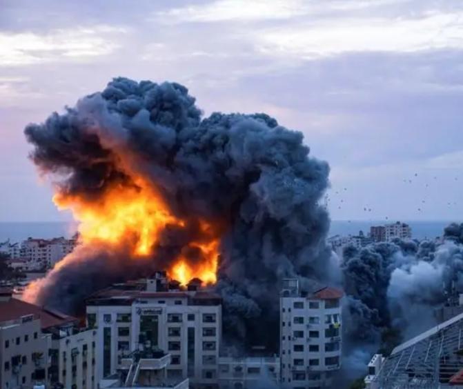 投降投降！伊朗怂了？伊朗输了？原本以为老特昨晚要放大招呢，要将伊朗文明彻底消