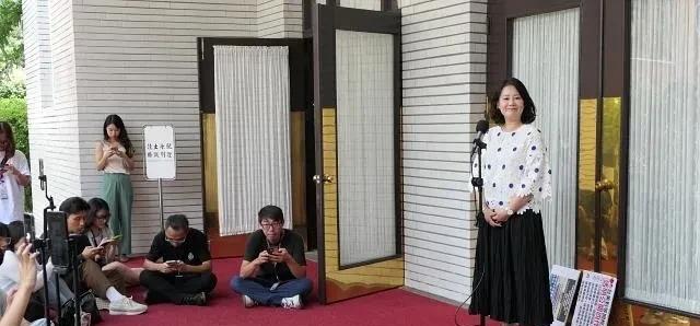 民进党团干事长吴思瑶今天嚣张妄言叫嚣称，她捍卫台湾地区行政机构的关税谈判说，行政
