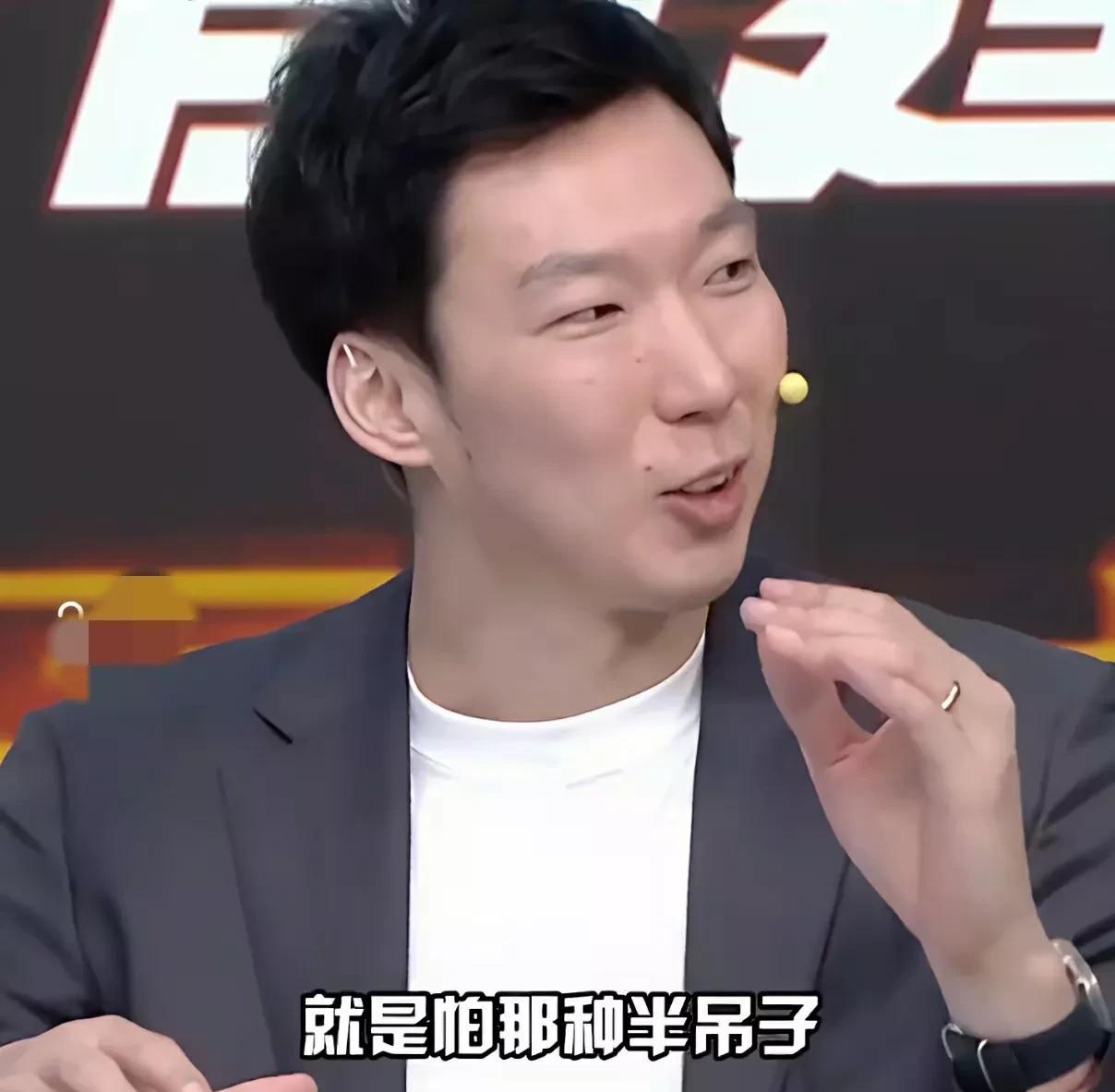 哈哈，全网都在猜周琦嘴里的那个半吊子还想当祖师爷的教练是哪位。其实周琦打了这么