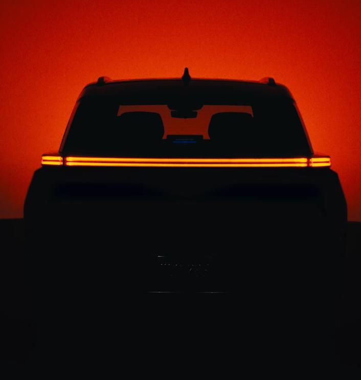 丰田全新车型预告图发布，可能定位为三排纯电动SUV，有望在今年2月亮相。