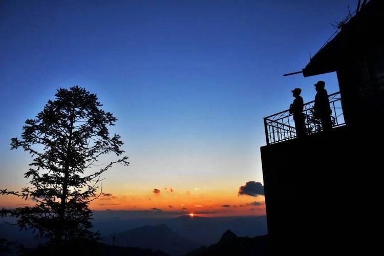 以前在部队的时候，我们连队有个贵州兵，叫小周。他在三班，我在二班。毫不夸张地说，